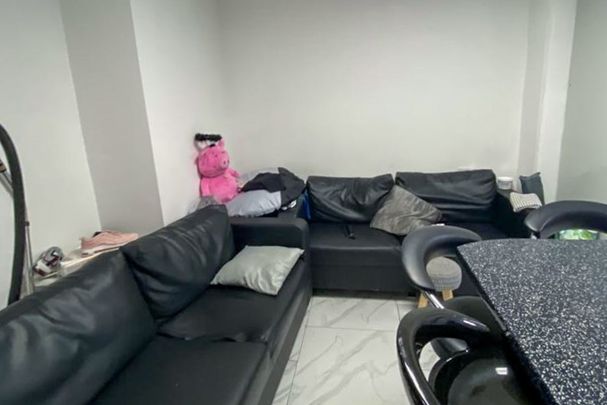 218 Dawlish Road - Photo 1