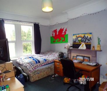 389 Crookesmoor Road - Photo 2