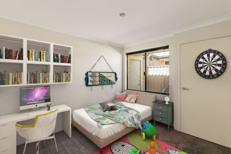 16/42 Baler Court, HAMMOND PARK WA 6164 - Photo 2