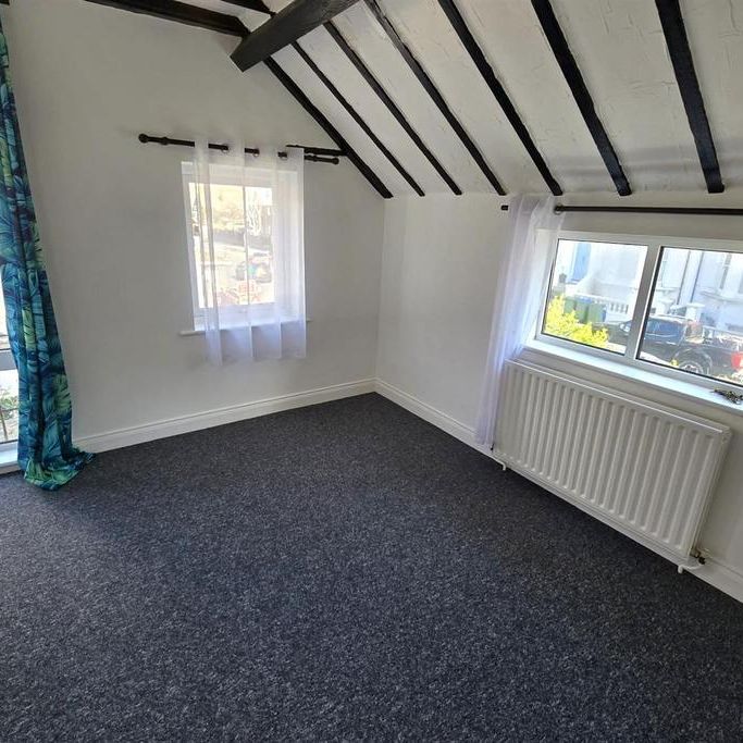 2 bedroom cottage to rent - Photo 1