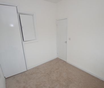 2 Bedroom Terraced House - Photo 6