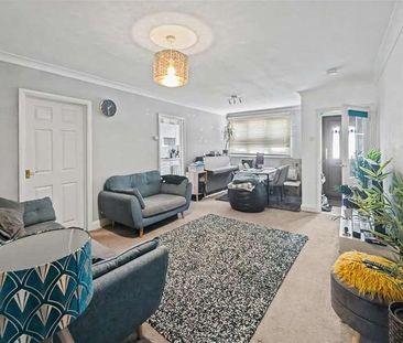 Glendale Gardens, Leigh On Sea, Essex, SS9 - Photo 2