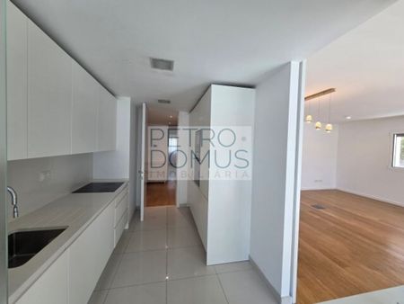 Luxury Flat for rent in São Domingos de Benfica, Portugal - Photo 2