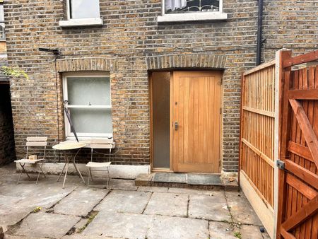 1 Bed Flat, Battersea Rise, SW11 - Photo 5