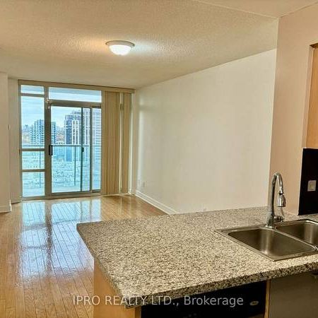 Yonge/Sheppard, Luxurious Open 1Bdrm 1Bath & Lockeré - Photo 3