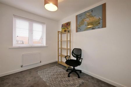 3 bedroom semi-detached house to rent - Photo 3