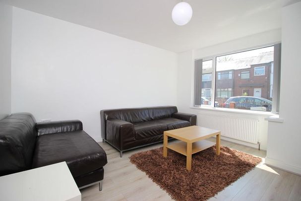 2 bedroom townhouse to rent - Photo 1