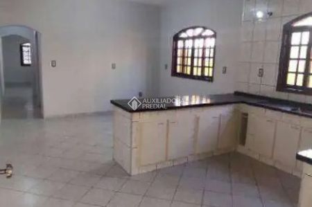 Sobrado com 3 quartos e 150m² para alugar em Montanhão, São Bernardo do Campo. - Photo 2