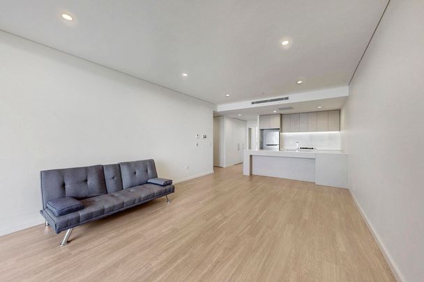 STYLISH AND MODERN 2 BEDROOM APARTMENT - Photo 1