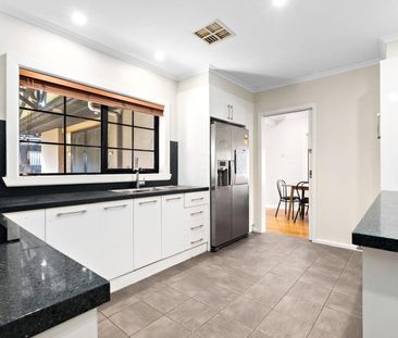 26 Phillip Road, Keilor East VIC 3033 - Photo 3
