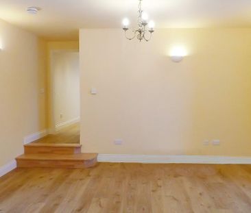 4 bedroom terraced house to rent - Photo 1