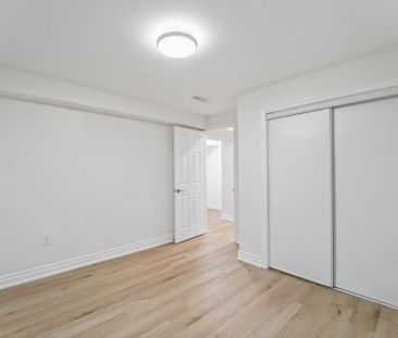 For Lease - 1821 Christopher Road, Mississauga, Ontario - Photo 2