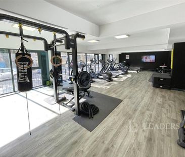 1 bedroom in a house share to rent - Photo 3