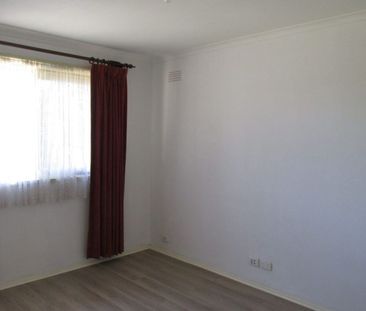 Cozy family home! - Photo 4