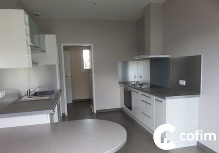 Maison mitoyenne récente de 136m² avec jardin - Photo 3