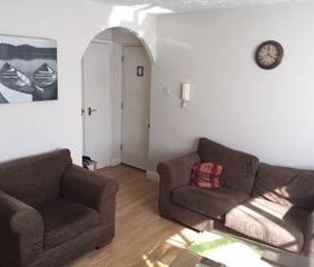 Langer Close, Branston, DE14 - Photo 2