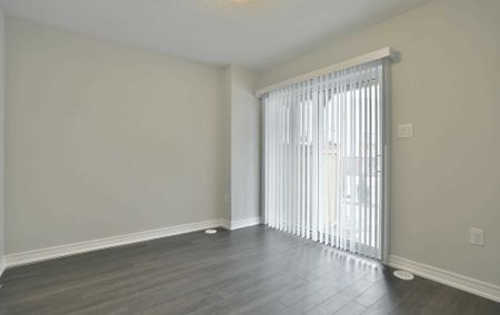 For Lease - 32 Rapids Lane, Hamilton, Ontario - Photo 3