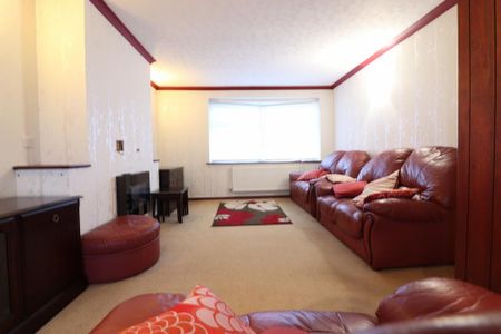 3 bedroom semi-detached house to rent - Photo 4