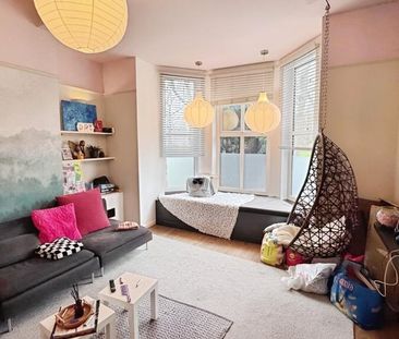 10 bedroom semi-detached house to rent - Photo 1