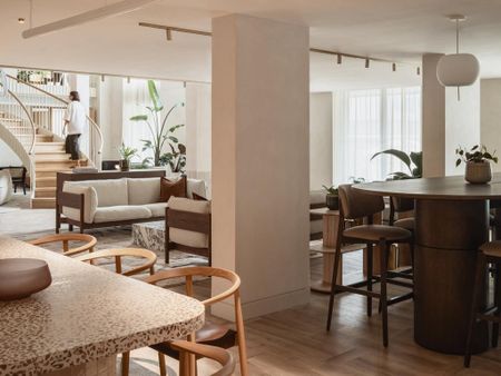 3 bedroom flat to rent - Photo 5