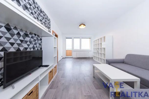 Pronájem, byt 2+1, Zlín -Prštné, ul. Ladislava Váchy - Photo 1