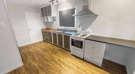 3 BEDROOMS, TOKOROA - Photo 4