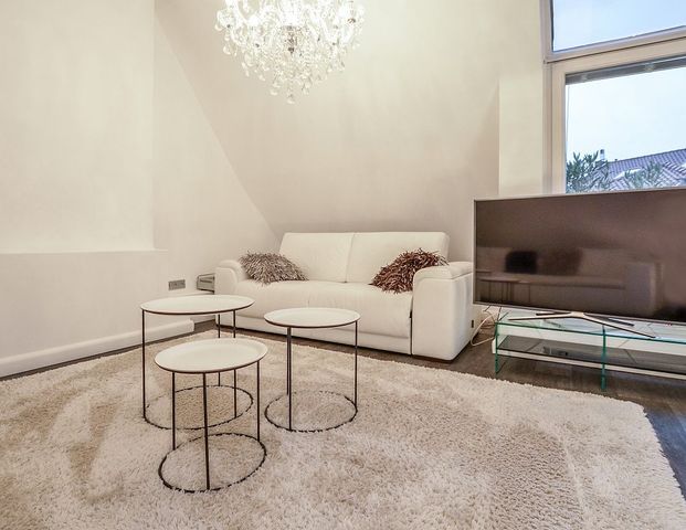 Beste Lage im Belgischen Viertel! Möblierte Wohnung auf 2 Ebenen - Photo 1