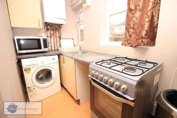 Basildene Road, Hounslow, TW4 - Photo 1