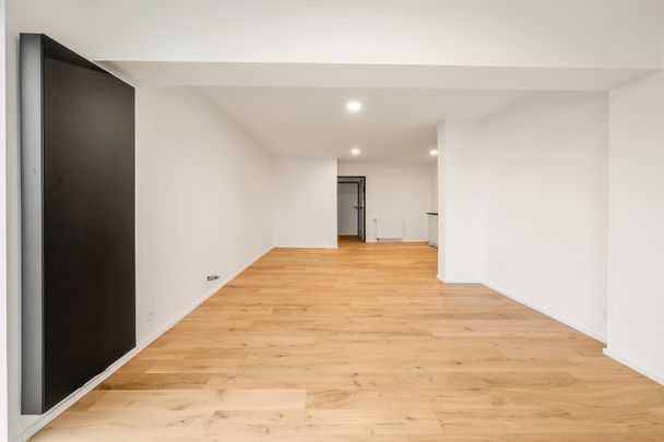 Knap penthouse met frontaal Scheldezicht te Burcht - Photo 1