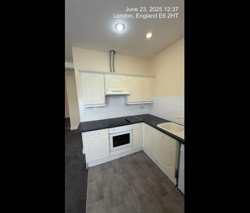 1 Bed Flat, High Street North, E6 - Photo 2