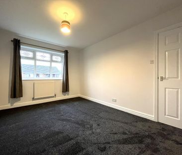 4 bedroom detached house to rent - Photo 5