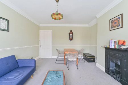 2 bedroom maisonette to rent - Photo 4