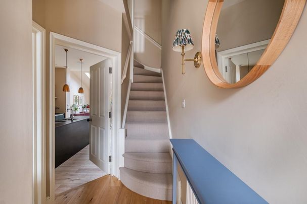 4 bedroom terraced house to rent - Photo 1