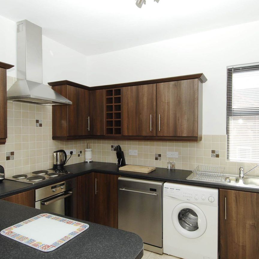 Apt 2 358 Lisburn Road, Belfast, BT9 7EP - Photo 1