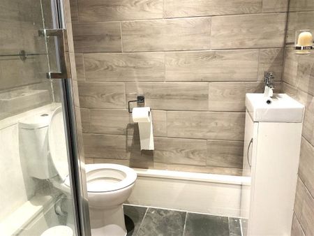 Old Lynn Road, Wisbech - Photo 4