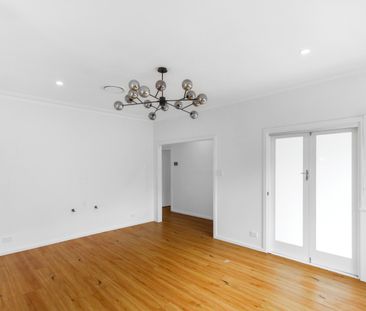 4 Bedroom House with Pool - Photo 1