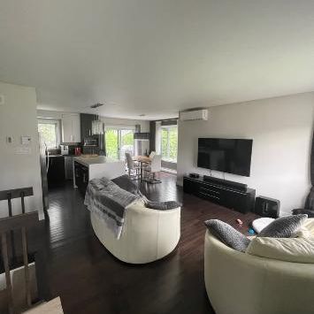 Haut de maison 4 1/2 avec cours arriere - Photo 3