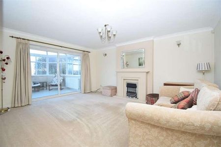 Cliffe Crest, Horbury, WF4 - Photo 3