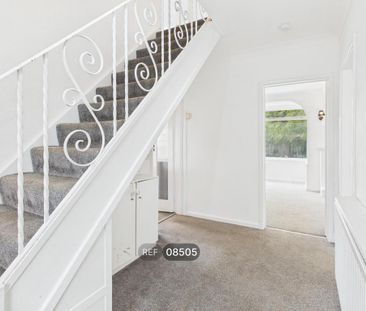 3 bedroom semi-detached house to rent - Photo 3