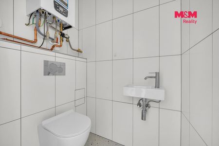 Pronájem bytu 2+kk 56 m², 9. května 219, Moravany - Photo 3
