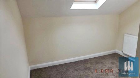 4 bedroom end of terrace house to rent - Photo 4