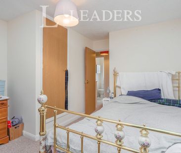 2 bedroom house to rent Perryfields, Burgess Hill, RH15 - Photo 6