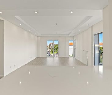 2 bedroom luxury Flat for rent in Cascais, Portugal - Photo 3