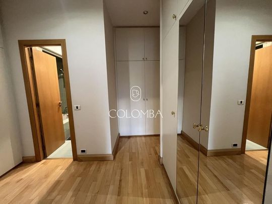 Luxury Apartment for rent in Madrid, Autonomous Region of Madrid - Photo 1