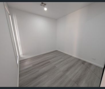 Modern Perfection! - Photo 4