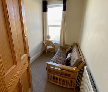 5 bedroom terraced house to rent - Photo 4