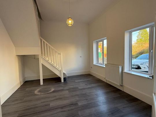 3 bedroom semi-detached house to rent - Photo 1