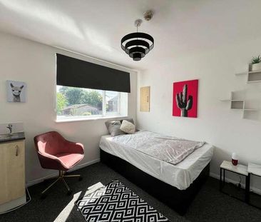 Irwin Approach, Halton, Leeds, LS15 - Photo 3
