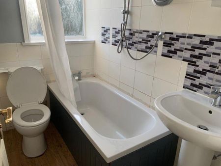 2 bedroom terraced house to rent - Photo 5
