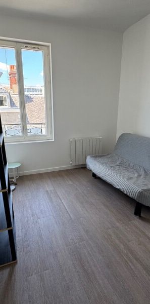 Location Appartement 1 pièce 12m² ORLEANS 45000 - Photo 1